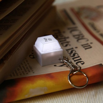 Брелок "Кнопка клавиатуры"